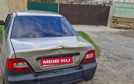 Daewoo Nexia I рестайлинг, 2012 год, 200 000 рублей, 4 фотография