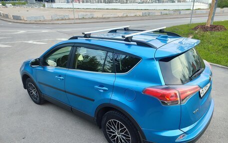 Toyota RAV4, 2015 год, 1 860 000 рублей, 14 фотография