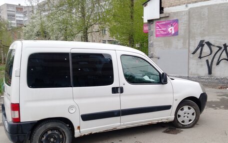 Peugeot Partner II рестайлинг 2, 2007 год, 380 000 рублей, 3 фотография