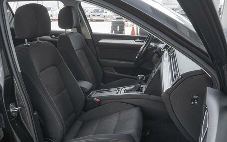 Volkswagen Passat B8 рестайлинг, 2016 год, 1 999 000 рублей, 8 фотография