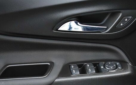 Chevrolet Equinox III, 2022 год, 2 489 000 рублей, 10 фотография