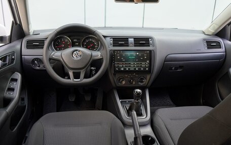 Volkswagen Jetta VI, 2015 год, 1 380 000 рублей, 6 фотография