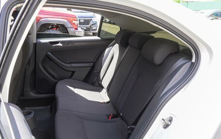 Volkswagen Jetta VI, 2015 год, 1 380 000 рублей, 9 фотография
