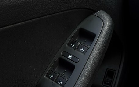 Volkswagen Jetta VI, 2015 год, 1 380 000 рублей, 16 фотография