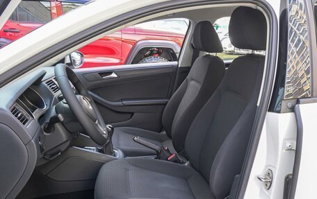 Volkswagen Jetta VI, 2015 год, 1 380 000 рублей, 10 фотография