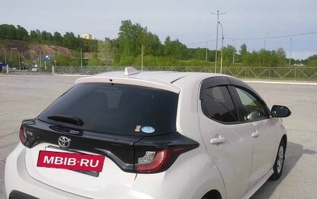 Toyota Yaris, 2020 год, 1 390 000 рублей, 5 фотография