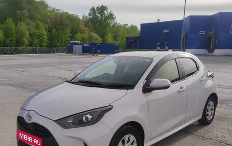 Toyota Yaris, 2020 год, 1 390 000 рублей, 15 фотография