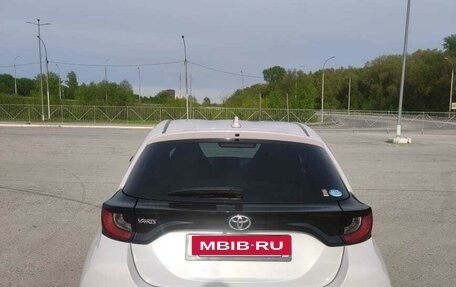 Toyota Yaris, 2020 год, 1 390 000 рублей, 17 фотография