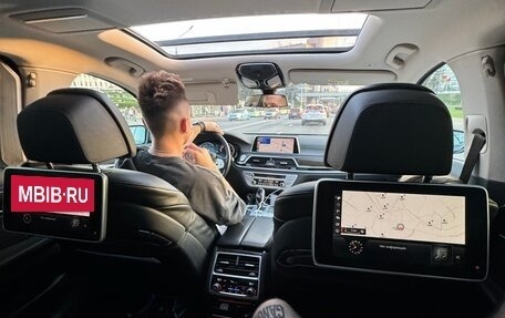 BMW 7 серия, 2018 год, 4 700 000 рублей, 26 фотография