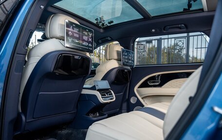 Bentley Bentayga I, 2024 год, 40 000 000 рублей, 22 фотография