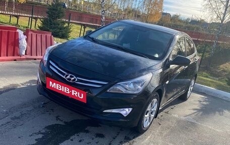 Hyundai Solaris II рестайлинг, 2016 год, 620 000 рублей, 3 фотография