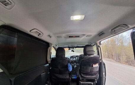 Toyota Voxy III, 2014 год, 2 300 000 рублей, 6 фотография