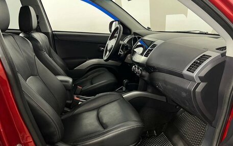 Mitsubishi Outlander III рестайлинг 3, 2011 год, 1 050 000 рублей, 14 фотография