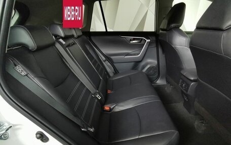 Toyota RAV4, 2021 год, 3 995 000 рублей, 13 фотография