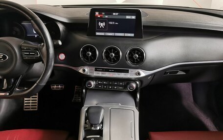 KIA Stinger I, 2020 год, 3 390 000 рублей, 11 фотография
