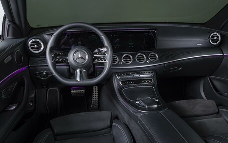 Mercedes-Benz E-Класс, 2020 год, 4 299 000 рублей, 6 фотография