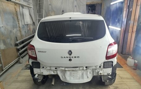 Renault Sandero II рестайлинг, 2016 год, 550 000 рублей, 2 фотография