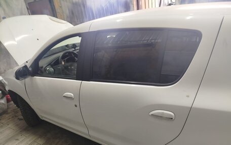 Renault Sandero II рестайлинг, 2016 год, 550 000 рублей, 6 фотография