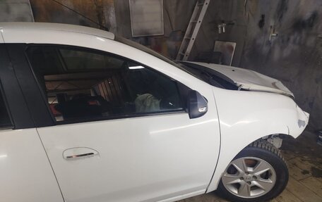 Renault Sandero II рестайлинг, 2016 год, 550 000 рублей, 12 фотография