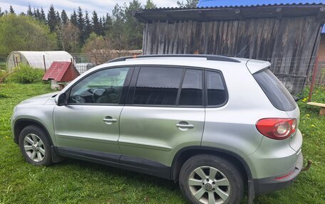 Volkswagen Tiguan I, 2010 год, 1 150 000 рублей, 2 фотография