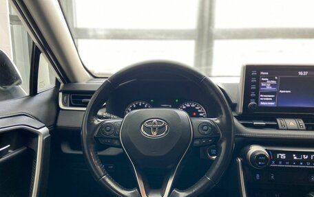 Toyota RAV4, 2019 год, 2 860 000 рублей, 13 фотография
