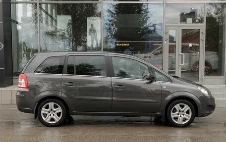 Opel Zafira B, 2010 год, 915 000 рублей, 4 фотография