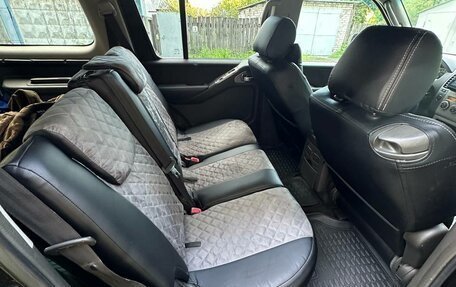 Nissan Pathfinder, 2005 год, 970 000 рублей, 11 фотография