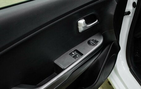KIA Rio III рестайлинг, 2016 год, 950 000 рублей, 23 фотография
