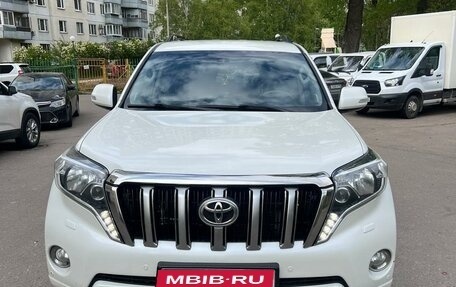 Toyota Land Cruiser Prado 150 рестайлинг 2, 2017 год, 3 800 000 рублей, 1 фотография
