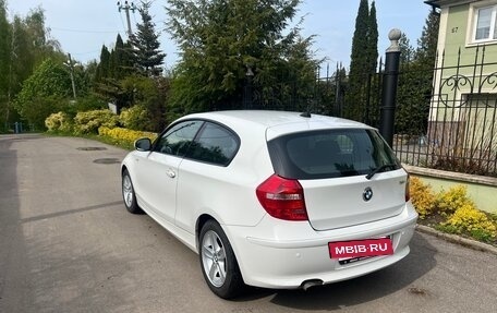 BMW 1 серия, 2011 год, 800 000 рублей, 3 фотография
