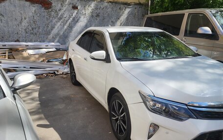 Toyota Camry, 2017 год, 1 850 000 рублей, 7 фотография