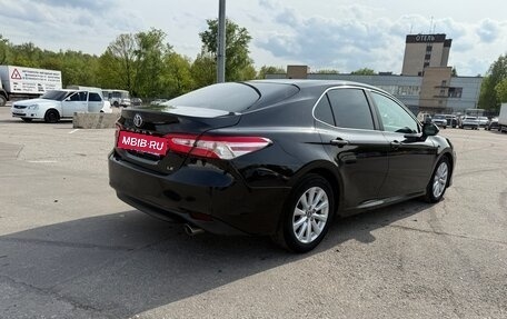 Toyota Camry, 2018 год, 2 400 000 рублей, 4 фотография