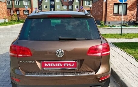 Volkswagen Touareg III, 2013 год, 2 000 000 рублей, 2 фотография