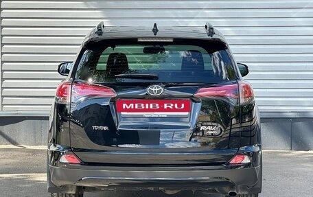 Toyota RAV4, 2019 год, 3 000 000 рублей, 4 фотография