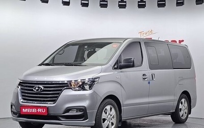 Hyundai Grand Starex Grand Starex I рестайлинг 2, 2021 год, 2 482 000 рублей, 1 фотография