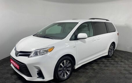Toyota Sienna III, 2019 год, 3 890 000 рублей, 1 фотография