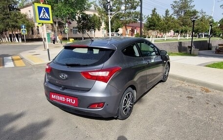 Hyundai i30 II рестайлинг, 2013 год, 820 000 рублей, 2 фотография