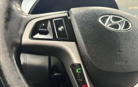 Hyundai Solaris II рестайлинг, 2016 год, 950 000 рублей, 16 фотография
