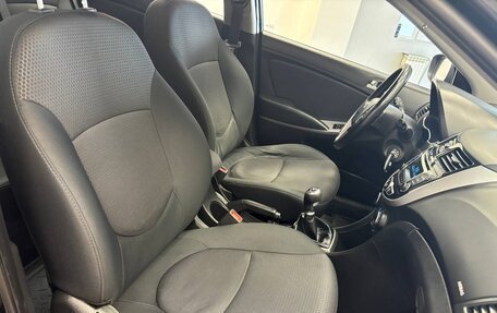 Hyundai Solaris II рестайлинг, 2016 год, 950 000 рублей, 22 фотография