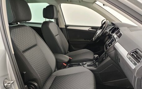 Volkswagen Tiguan II, 2018 год, 2 290 000 рублей, 10 фотография