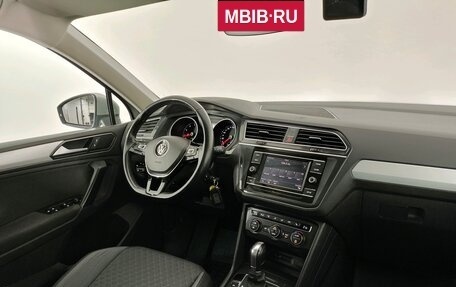 Volkswagen Tiguan II, 2018 год, 2 290 000 рублей, 19 фотография