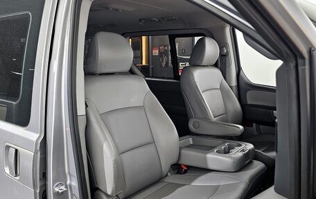 Hyundai Grand Starex Grand Starex I рестайлинг 2, 2021 год, 2 482 000 рублей, 18 фотография