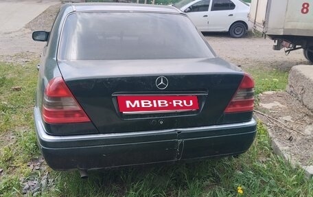 Mercedes-Benz C-Класс, 1993 год, 200 000 рублей, 3 фотография
