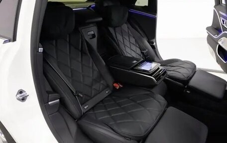 Mercedes-Benz Maybach S-Класс, 2022 год, 23 000 000 рублей, 25 фотография