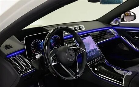 Mercedes-Benz Maybach S-Класс, 2022 год, 23 000 000 рублей, 14 фотография