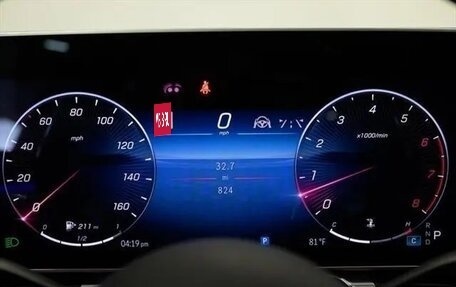 Mercedes-Benz Maybach S-Класс, 2022 год, 23 000 000 рублей, 17 фотография
