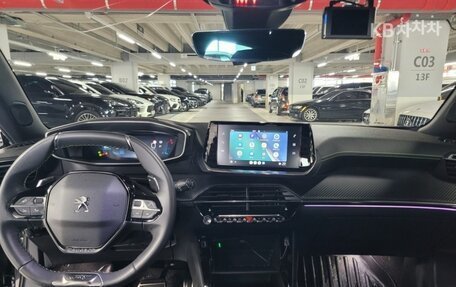 Peugeot 2008 II, 2022 год, 2 100 000 рублей, 11 фотография