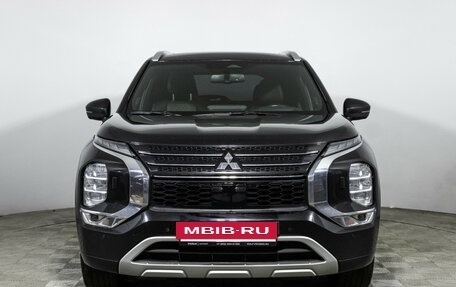 Mitsubishi Outlander, 2023 год, 3 429 700 рублей, 2 фотография