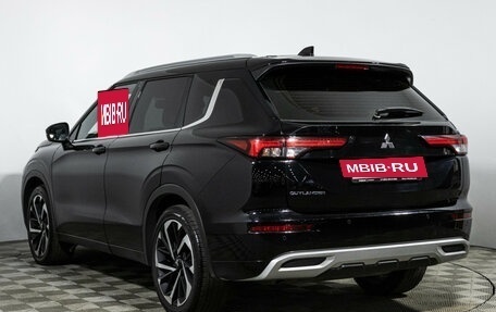 Mitsubishi Outlander, 2023 год, 3 429 700 рублей, 7 фотография