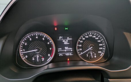 Hyundai Elantra VI рестайлинг, 2019 год, 1 900 000 рублей, 8 фотография